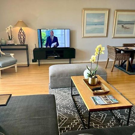 Parama 003 Secure, Luxurious Waterfront Apartment Le Cap Extérieur photo