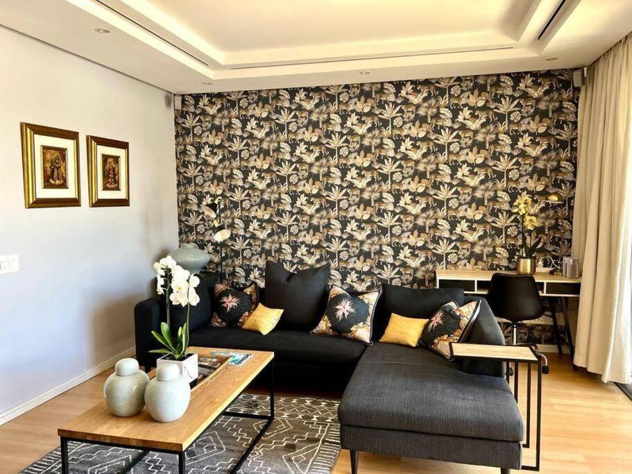 Parama 003 Secure, Luxurious Waterfront Apartment Le Cap Extérieur photo